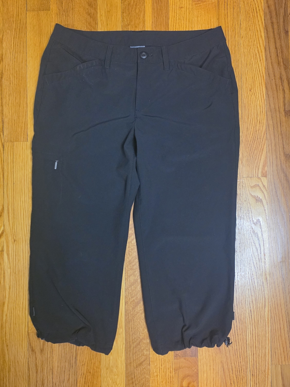 Eddie Bauer Black Women's Capri Cargo Pants In Size 6